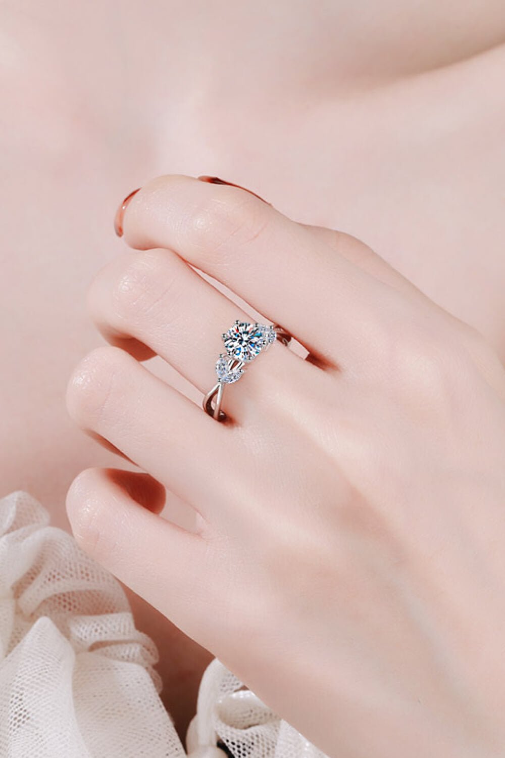 Come With Me 1 Carat Moissanite Ring - EMMY