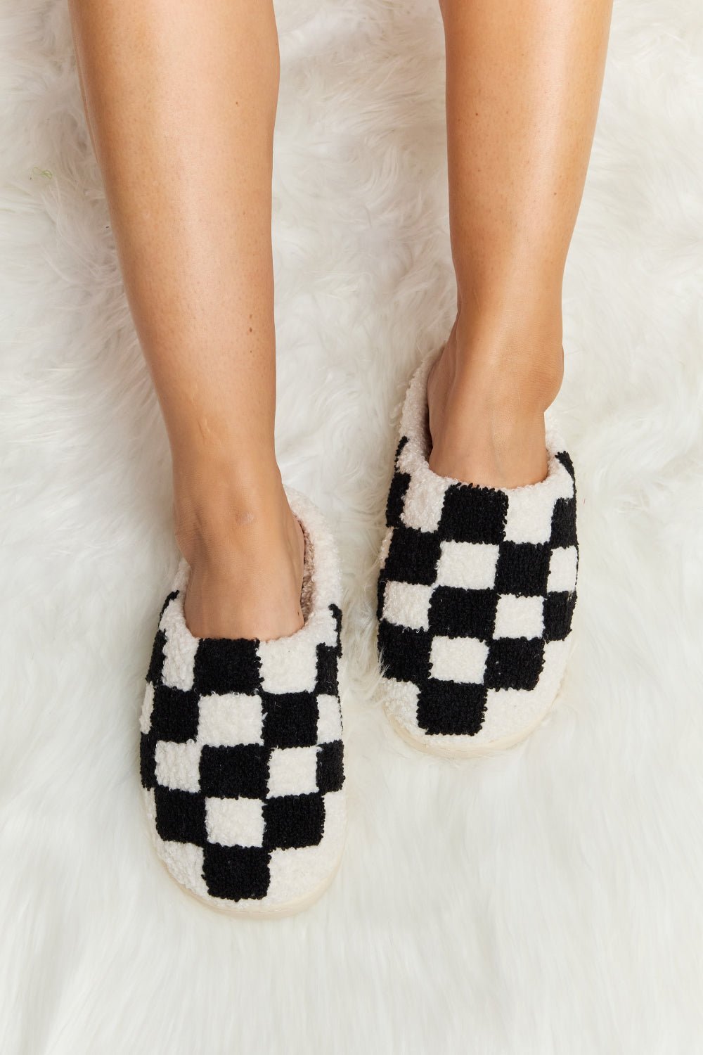 Melody Checkered Print Plush Slide Slippers - EMMY