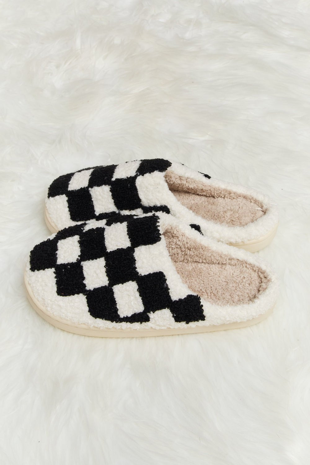 Melody Checkered Print Plush Slide Slippers - EMMY