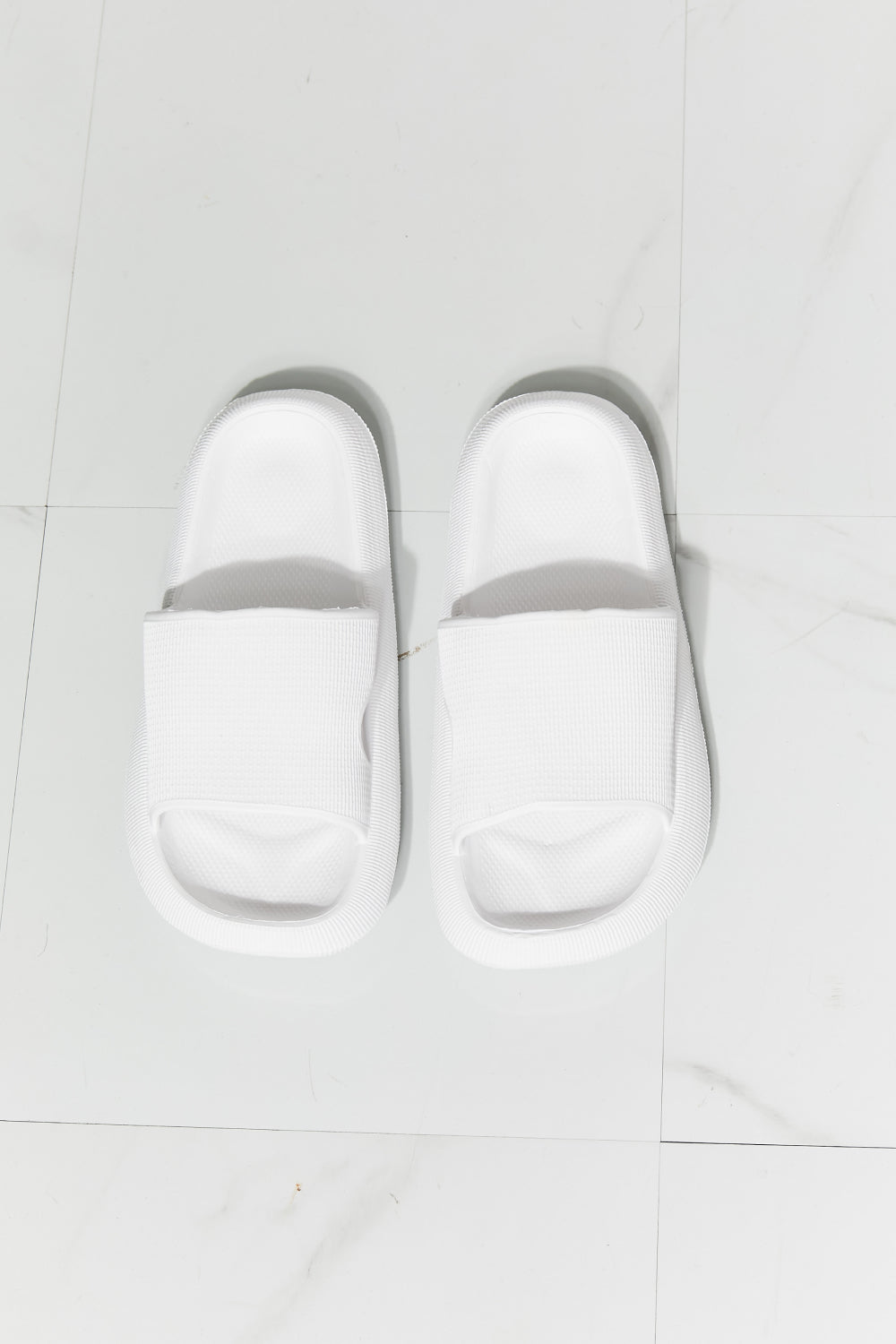 MMShoes Arms Around Me Open Toe White Slide - EMMY