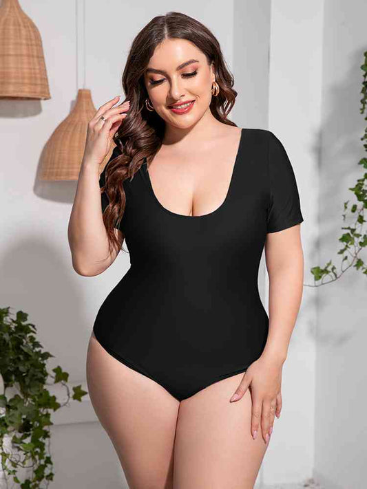 Plus Size Scoop Neck Short Sleeve One-Piece Swimsuit - EMMY