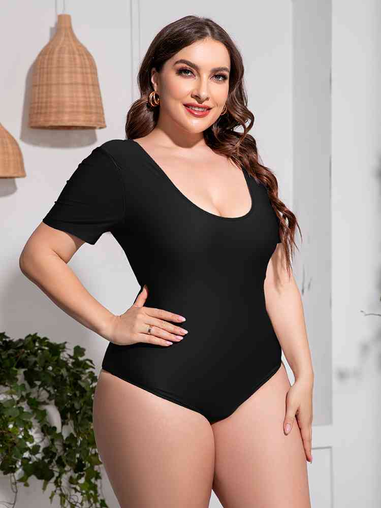 Plus Size Scoop Neck Short Sleeve One-Piece Swimsuit - EMMY