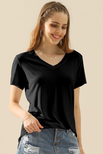V-Neck Short Sleeve T-Shirt - EMMY