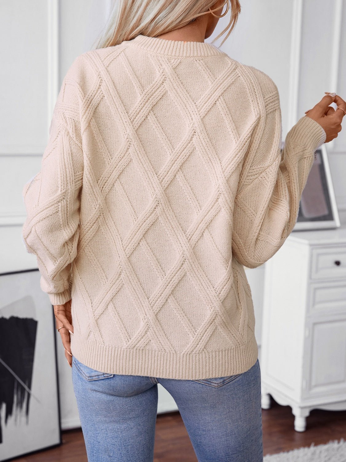 Geometric Round Neck Long Sleeve Sweater - EMMY