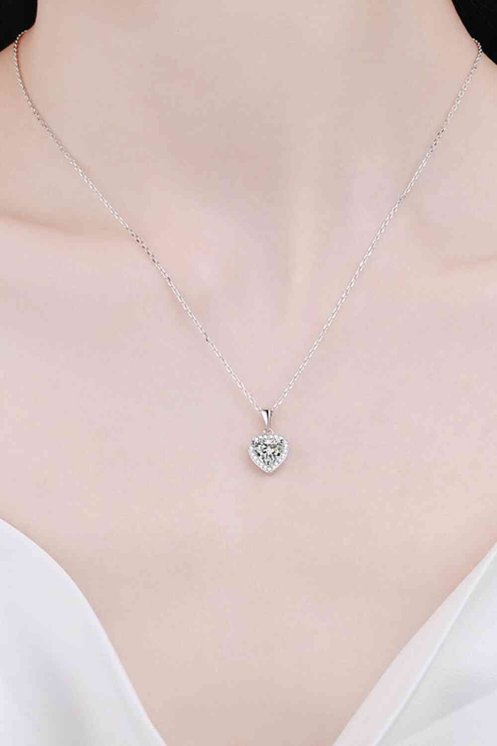 1 Carat Moissanite Heart Pendant Chain Necklace - EMMY