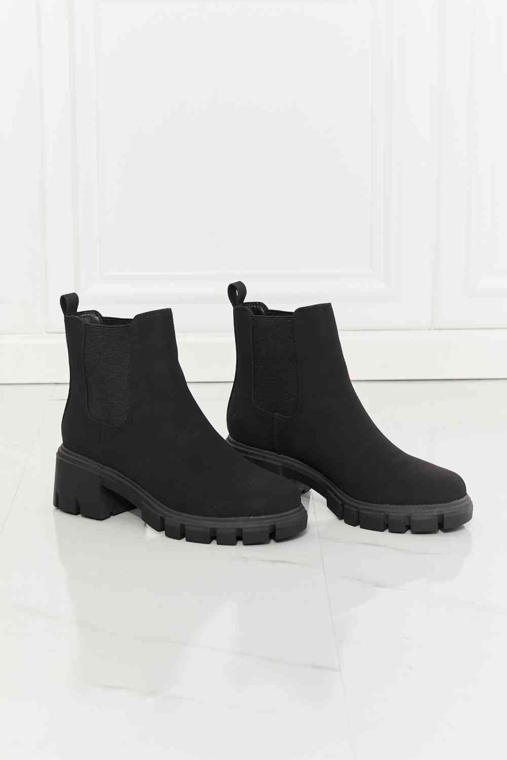 MMShoes Work For It Matte Lug Sole Chelsea Boots in Black - EMMY