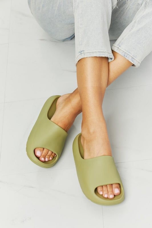 NOOK JOI In My Comfort Zone Green Slides - EMMY